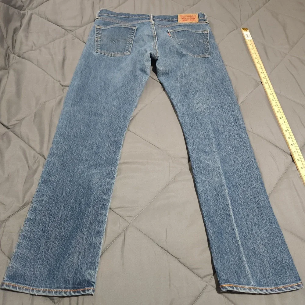Levis levi 513